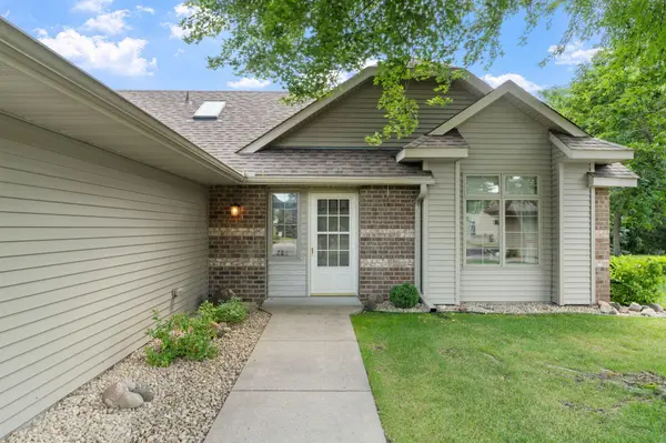3700 Ladyslipper LN N, Brooklyn Park, MN 55443