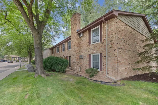 4600 Cedar Lake RD S #2, Saint Louis Park, MN 55416