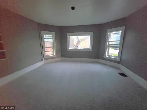210 N Fremont ST ##2, River Falls, WI 54022