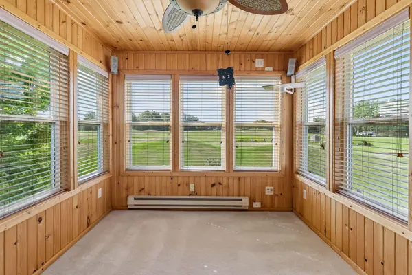 2007 14th ST NE, Faribault, MN 55021