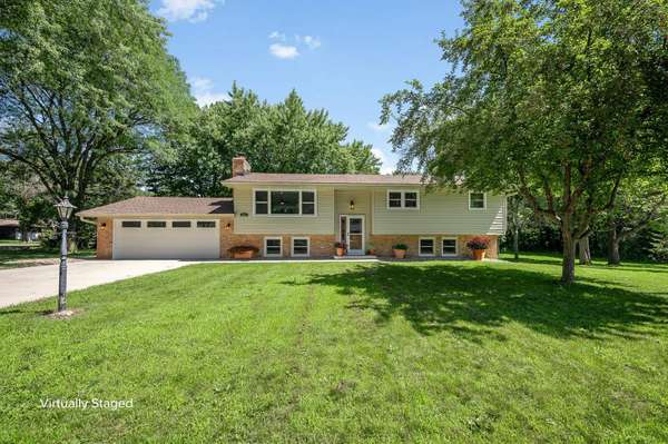 300 Viking DR, Mankato, MN 56001