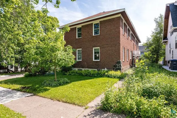 1529 E 5th ST, Duluth, MN 55812
