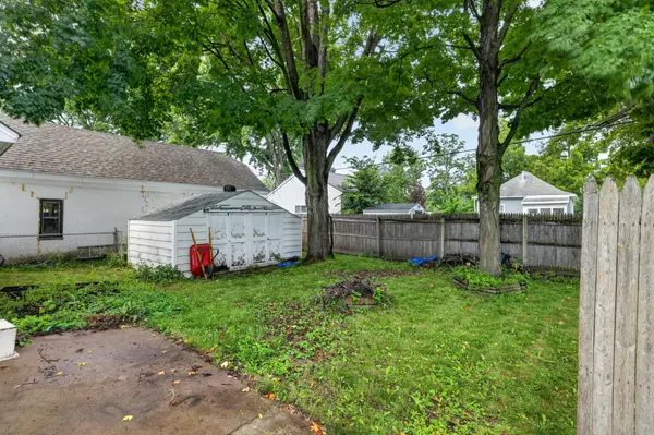 235 10th AVE NE, Rochester, MN 55906