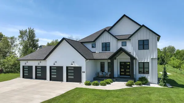 S8908 Chestnut RD, Eau Claire, WI 54701