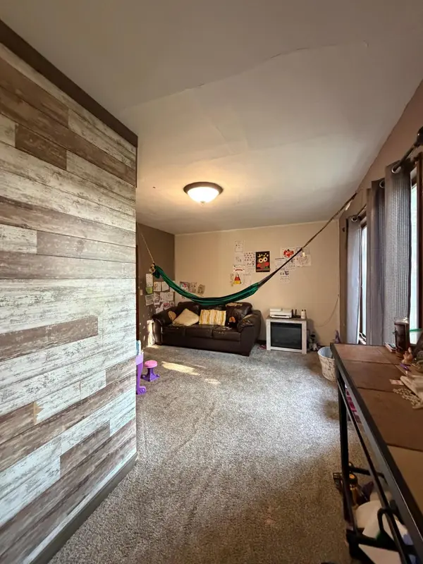 194 40th AVE, Hills, MN 56138