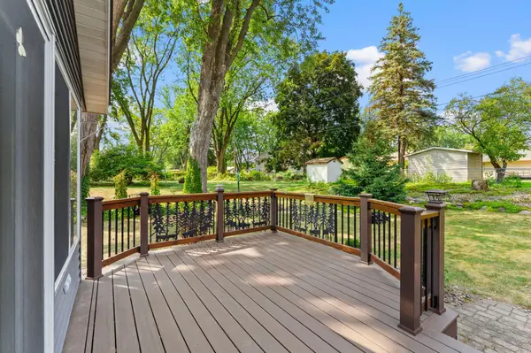2121 Radatz AVE, Maplewood, MN 55109