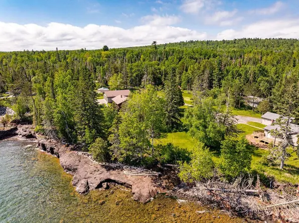 1690 Highway 61, Two Harbors, MN 55616