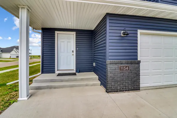 1154 60th AVE W, West Fargo, ND 58078