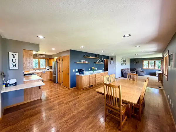 101 Texas LN, Atwater, MN 56209