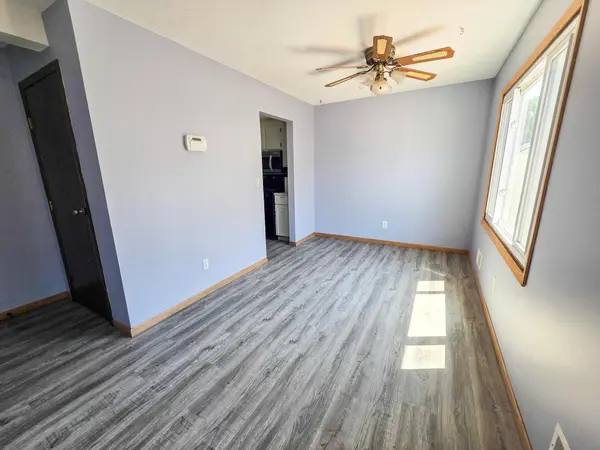 7618 Hampshire AVE N, Brooklyn Park, MN 55428