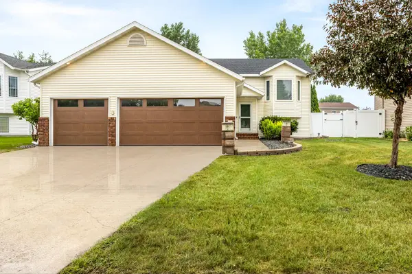 4334 45th AVE S, Fargo, ND 58104