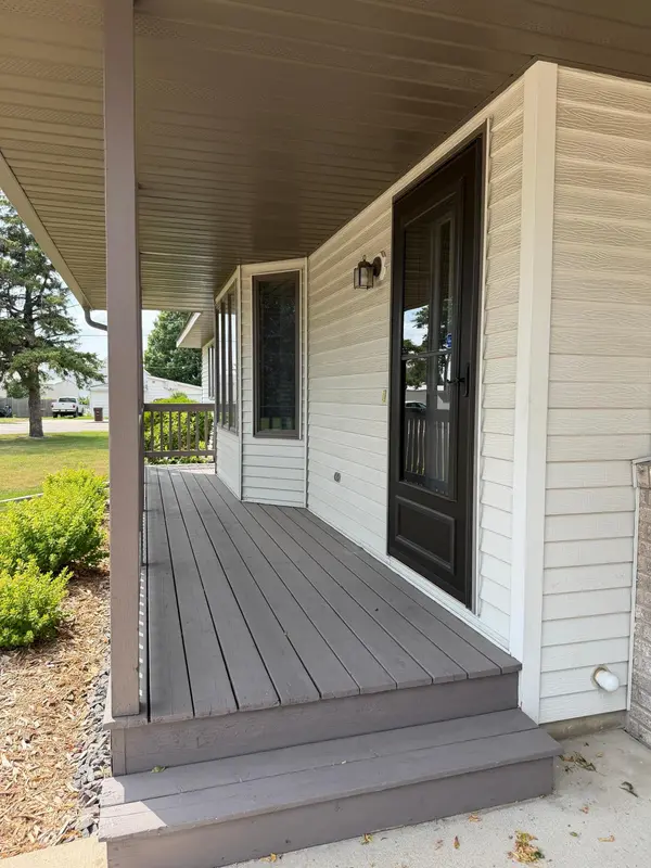 10 George ST E, Maple Lake, MN 55358