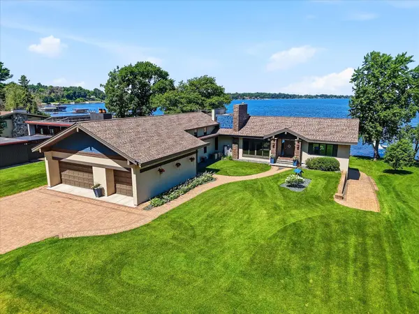 9770 210th Street CT N, Forest Lake, MN 55025