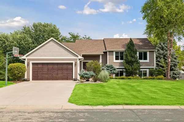 3882 Mersey WAY, Eagan, MN 55123
