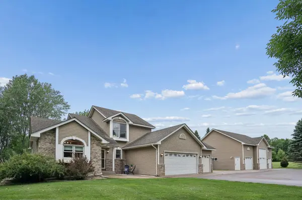 885 Katydid LN NE, Saint Michael, MN 55376