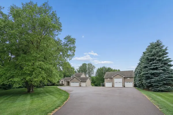 885 Katydid LN NE, Saint Michael, MN 55376