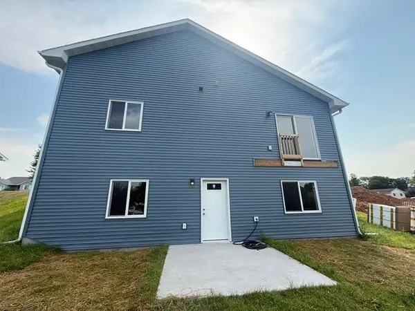 206 Blackhawk DR, Woodville, WI 54028
