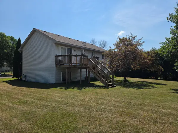 25782 Goldfinch AVE, Wyoming, MN 55092