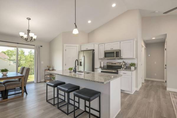 844 Jack Pine TRL, Somerset, WI 54025