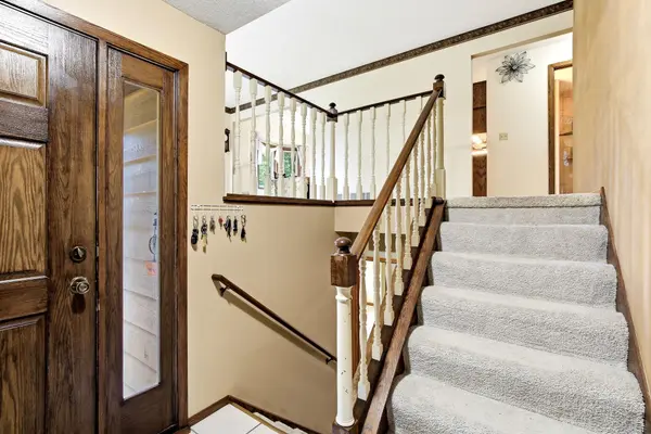 22365 Circle LN, Rogers, MN 55374