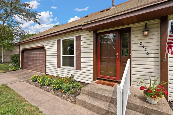 2626 Edgewood CT, Stillwater, MN 55082