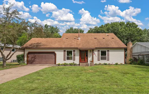 2626 Edgewood CT, Stillwater, MN 55082