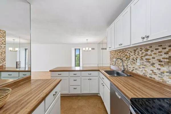 19 S 1st ST #B202, Minneapolis, MN 55401