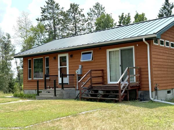 8468 N Ahlstrand RD, Tower, MN 55790
