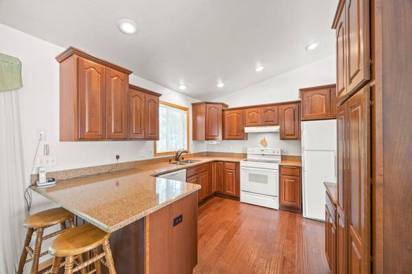 805 3rd AVE NW, Buffalo, MN 55313