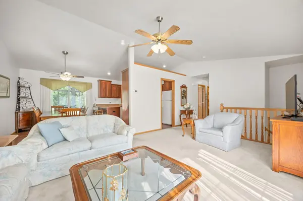 805 3rd AVE NW, Buffalo, MN 55313
