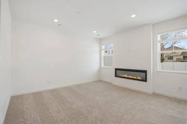 6137 205th CV N, Forest Lake, MN 55025