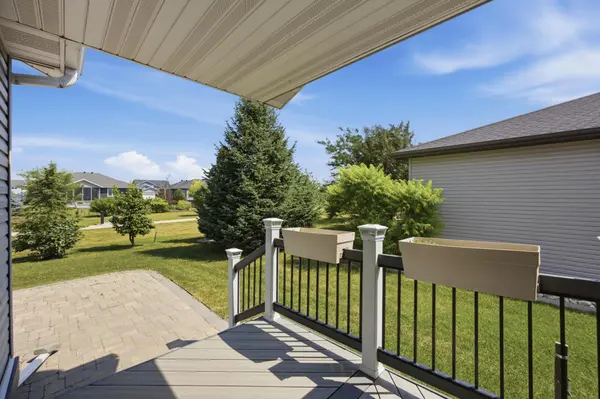 216 30th AVE E, West Fargo, ND 58078