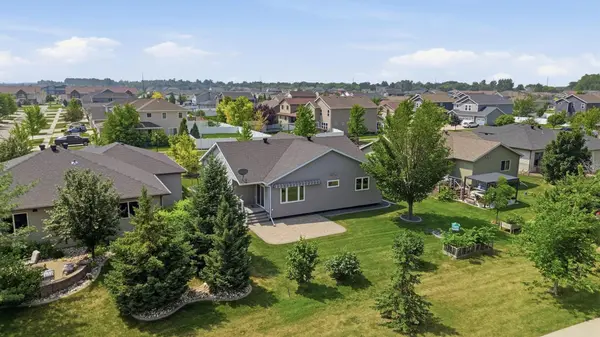 216 30th AVE E, West Fargo, ND 58078