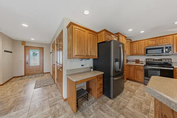580 Southwind DR, Fairmont, MN 56031