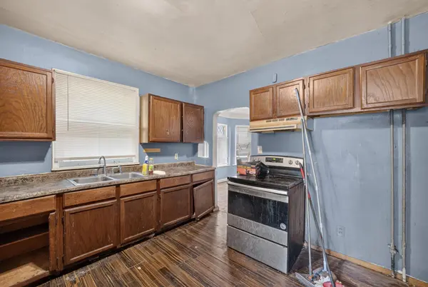 2317 W 4th ST, Duluth, MN 55806
