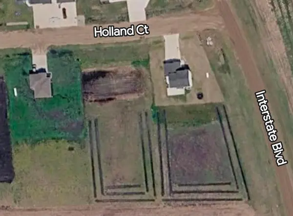 107 Holland CT, Harwood, ND 58042