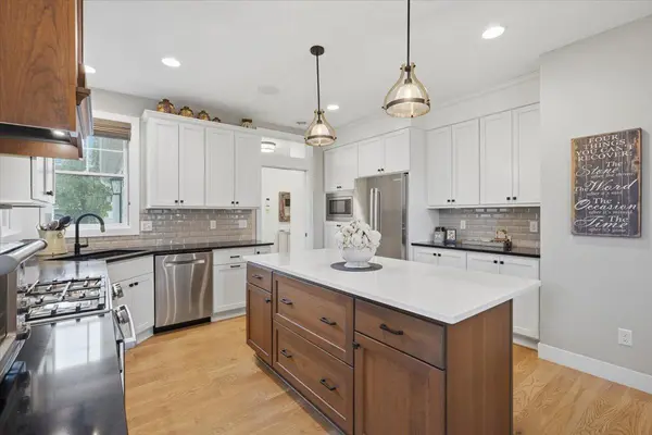 2302 Simply Living LN, Hudson, WI 54016