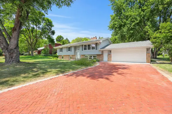 17610 24th AVE N, Plymouth, MN 55447