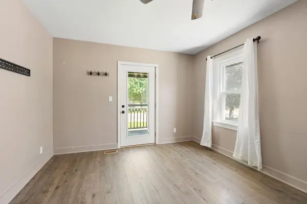909 11th ST NW, Austin, MN 55912