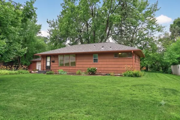 6941 Idaho AVE N, Brooklyn Park, MN 55428