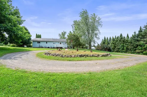 549 21st AVE, Cumberland, WI 54829