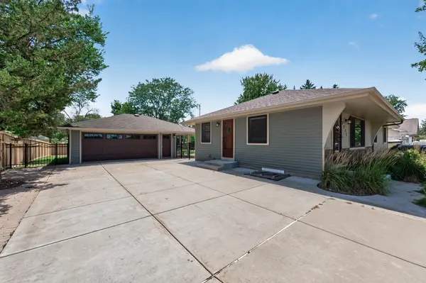 8207 Belden BLVD S, Cottage Grove, MN 55016