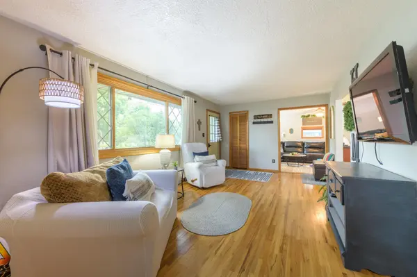 2024 Maple ST, Hastings, MN 55033