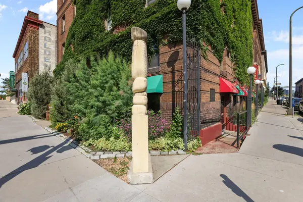 1204 Harmon PL #4, Minneapolis, MN 55403