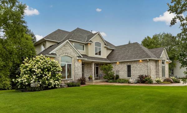 5015 Regal Oak LN SW, Rochester, MN 55902