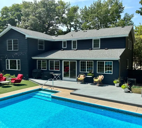 1212 Balsam TRL E, Eagan, MN 55123