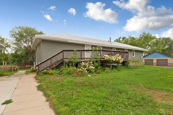 616 1st ST N, Montgomery, MN 56069