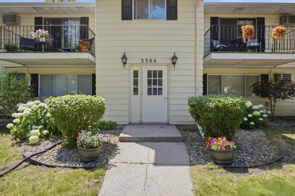 3306 2nd ST N #D30, Fargo, ND 58102