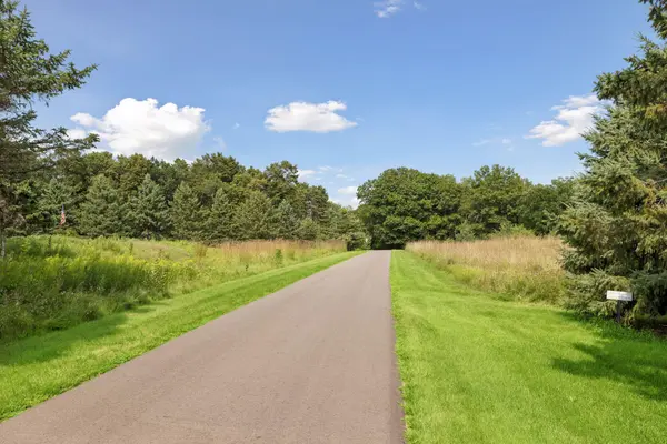 273 Turnberry CT, Hudson, WI 54016