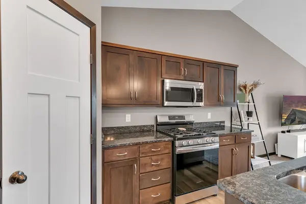 23003 27th AVE, Saint Augusta, MN 56301